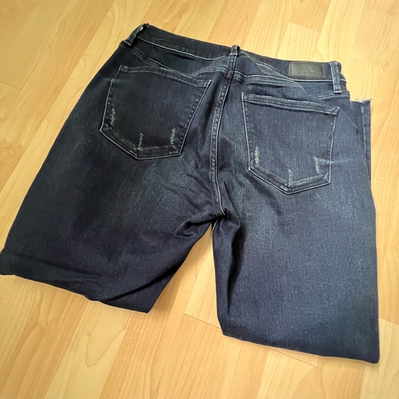 Express Perfect Curves Ankle Jean Leggings - Dark Wash - Picture 5 of 6